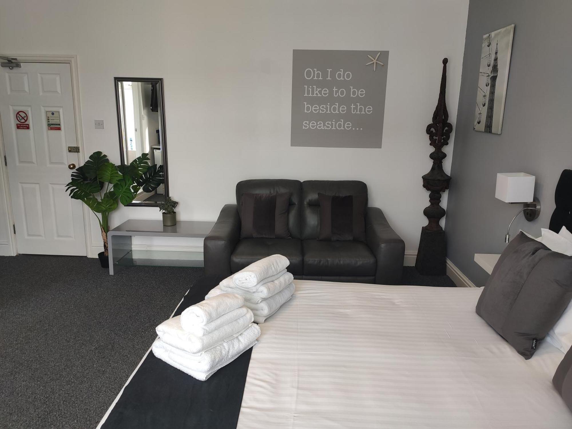 Q - Accommodation Blackpool Kültér fotó