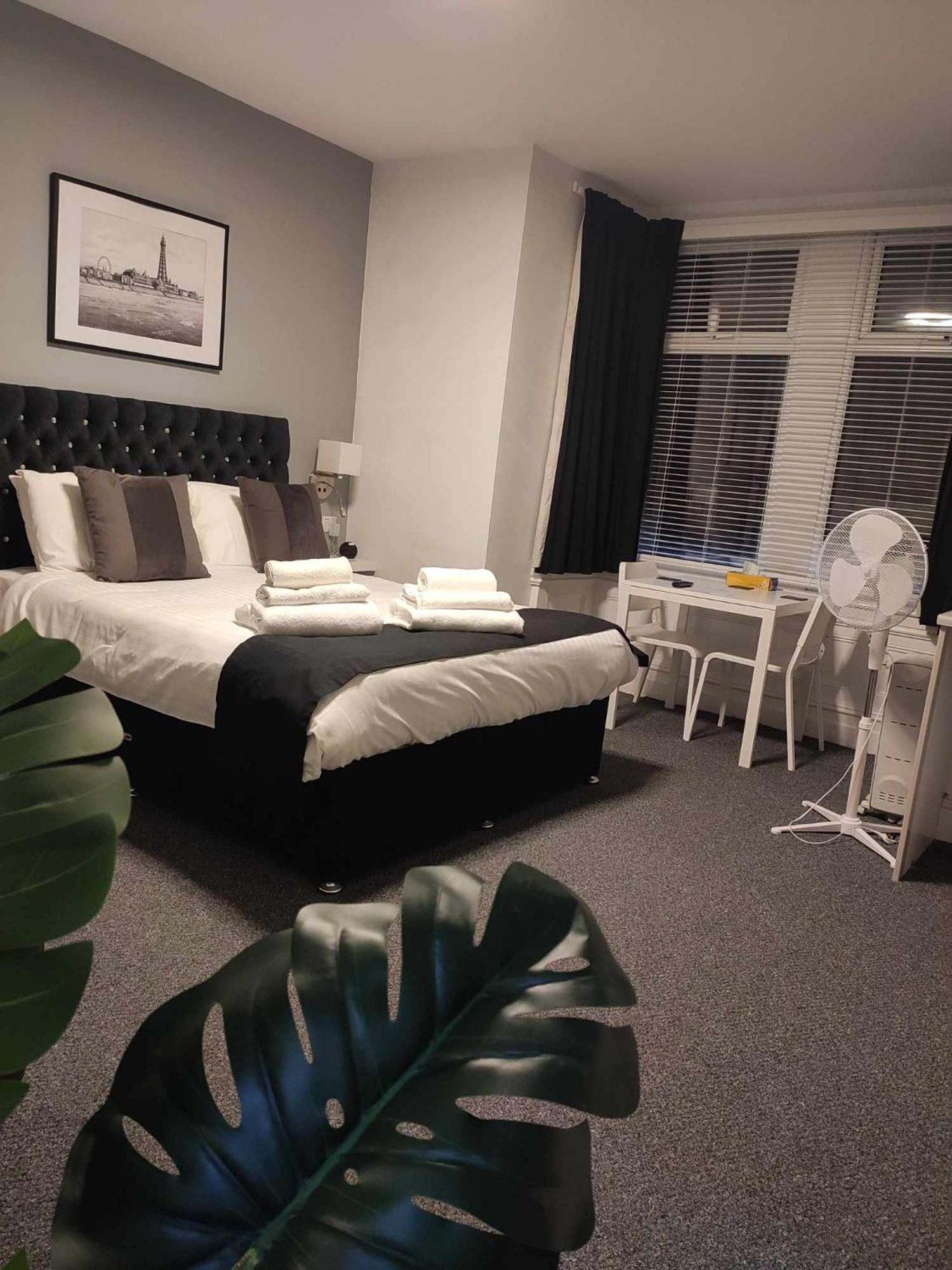 Q - Accommodation Blackpool Kültér fotó
