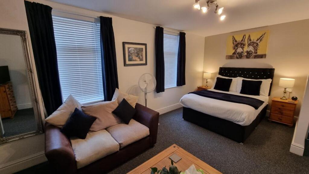 Q - Accommodation Blackpool Kültér fotó
